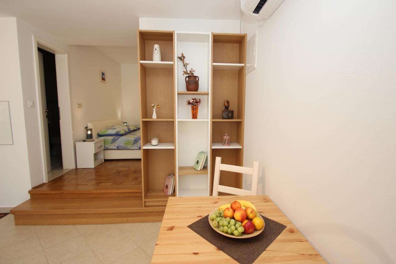Apartment Luigi Πόρετς Εξωτερικό φωτογραφία